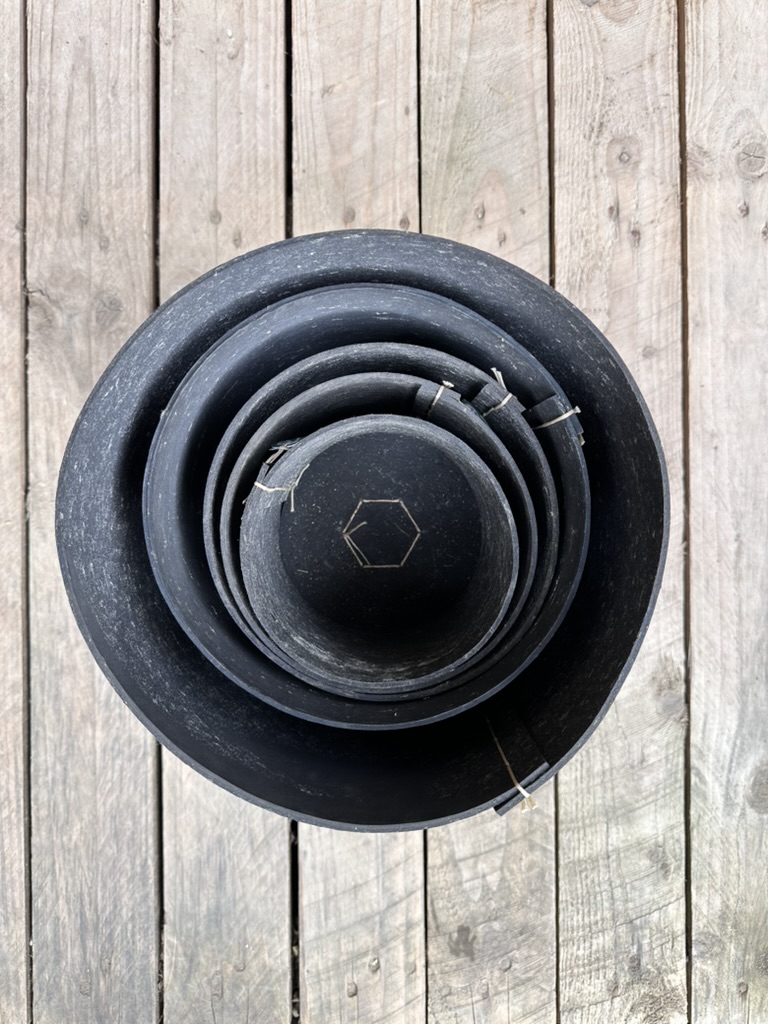 POT, CACHE-POT ROND EN CAOUTCHOUC UPCYCLÉ – Image 6